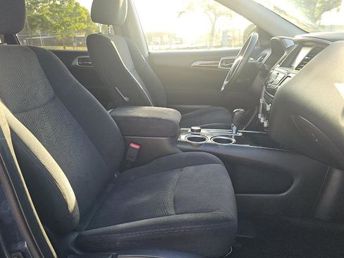 Used 2013 Nissan Pathfinder SV w/ Cargo Pkg image 8