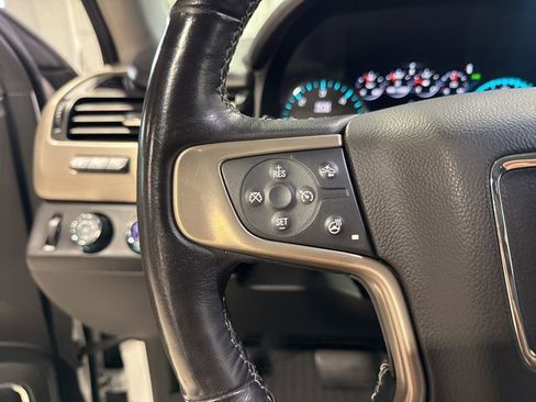 Used 2017 GMC Yukon Denali AWD/4WD image 12