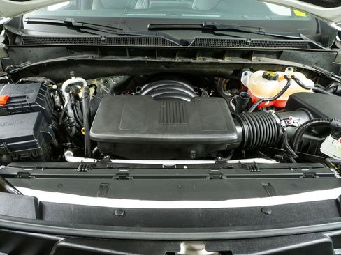 Used 2023 GMC Yukon XL SLT AWD/4WD image 39