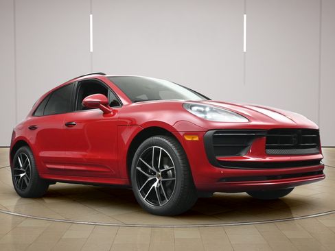 New 2026 Porsche Macan AWD/4WD image 28