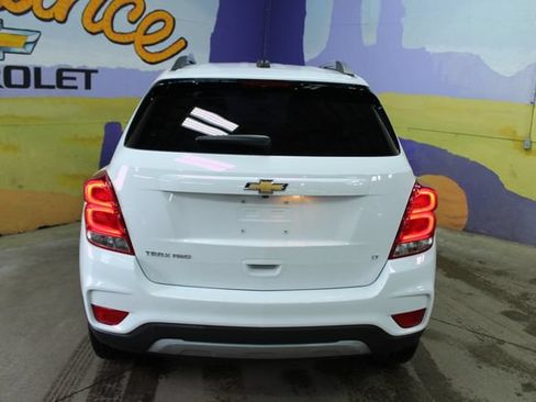 Used 2018 Chevrolet Trax LT w/ LT Convenience Package AWD/4WD image 3