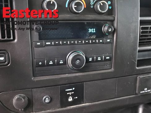 Used 2020 GMC Savana 2500 w/ Driver Convenience Package RWD image 19