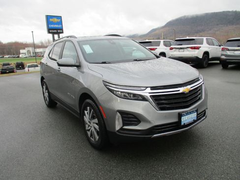 Certified 2023 Chevrolet Equinox LT image 3