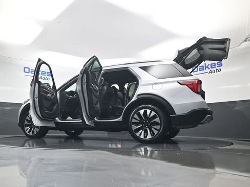 Used 2025 Ford Explorer Platinum w/ LUX Leather Package image 67