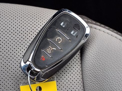 Used 2019 Chevrolet Equinox Premier image 16