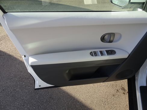 New 2026 Hyundai Ioniq 5 SEL image 12