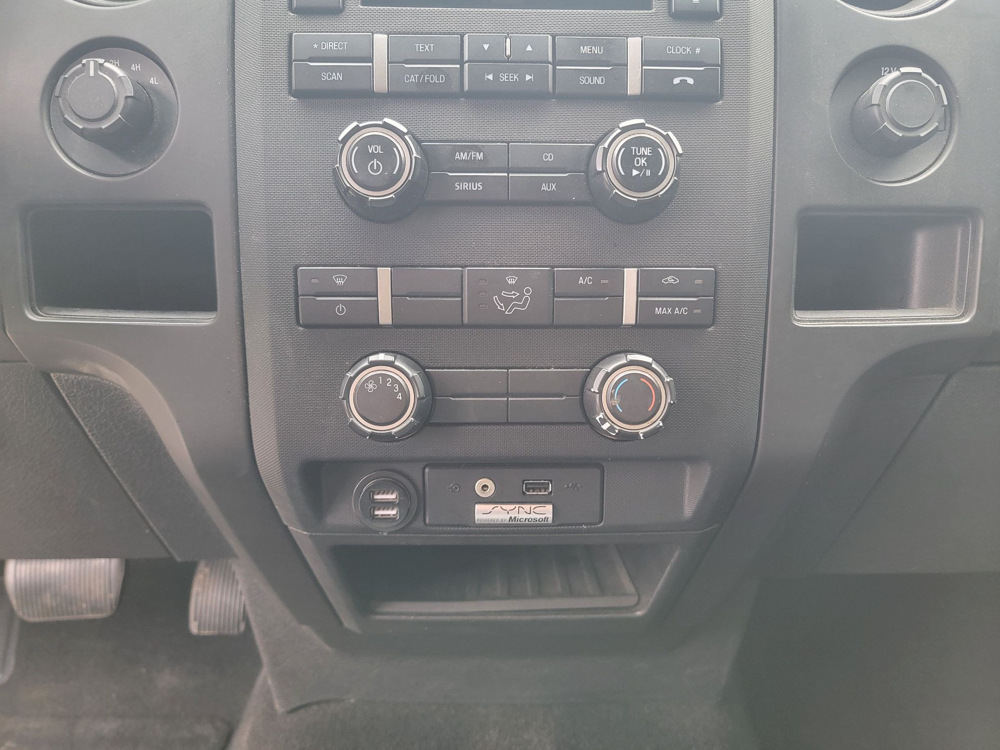 Used 2013 Ford F150 STX w/ Mid Equipment Group AWD/4WD image 18