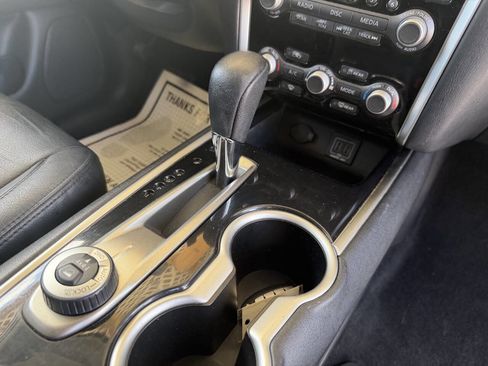Used 2018 Nissan Pathfinder SV AWD/4WD image 22