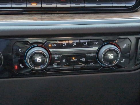 Used 2023 Chevrolet Silverado 1500 RST image 20