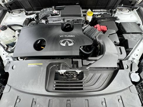 Certified 2025 INFINITI QX50 Luxe w/ Accent Package AWD/4WD image 18