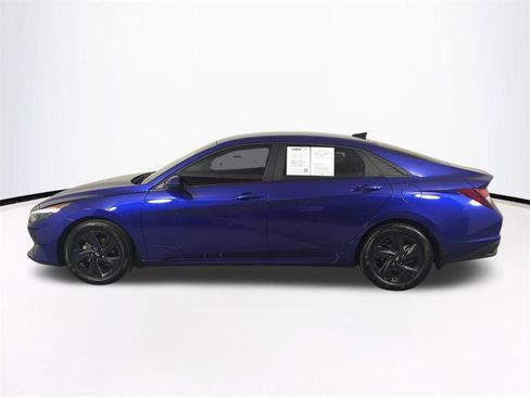 Used 2022 Hyundai Elantra SEL FWD image 8