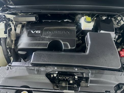 Used 2020 Nissan Pathfinder Platinum w/ Cargo Package image 35