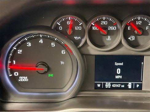 Used 2021 Chevrolet Silverado 1500 Custom image 12