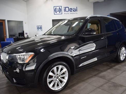 Used 2017 BMW X3 xDrive28i image 1