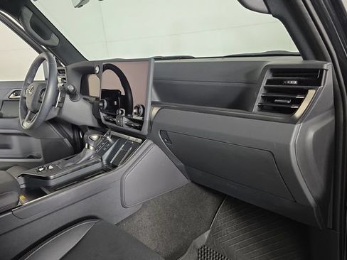 Used 2024 Lexus GX 550 AWD/4WD image 20