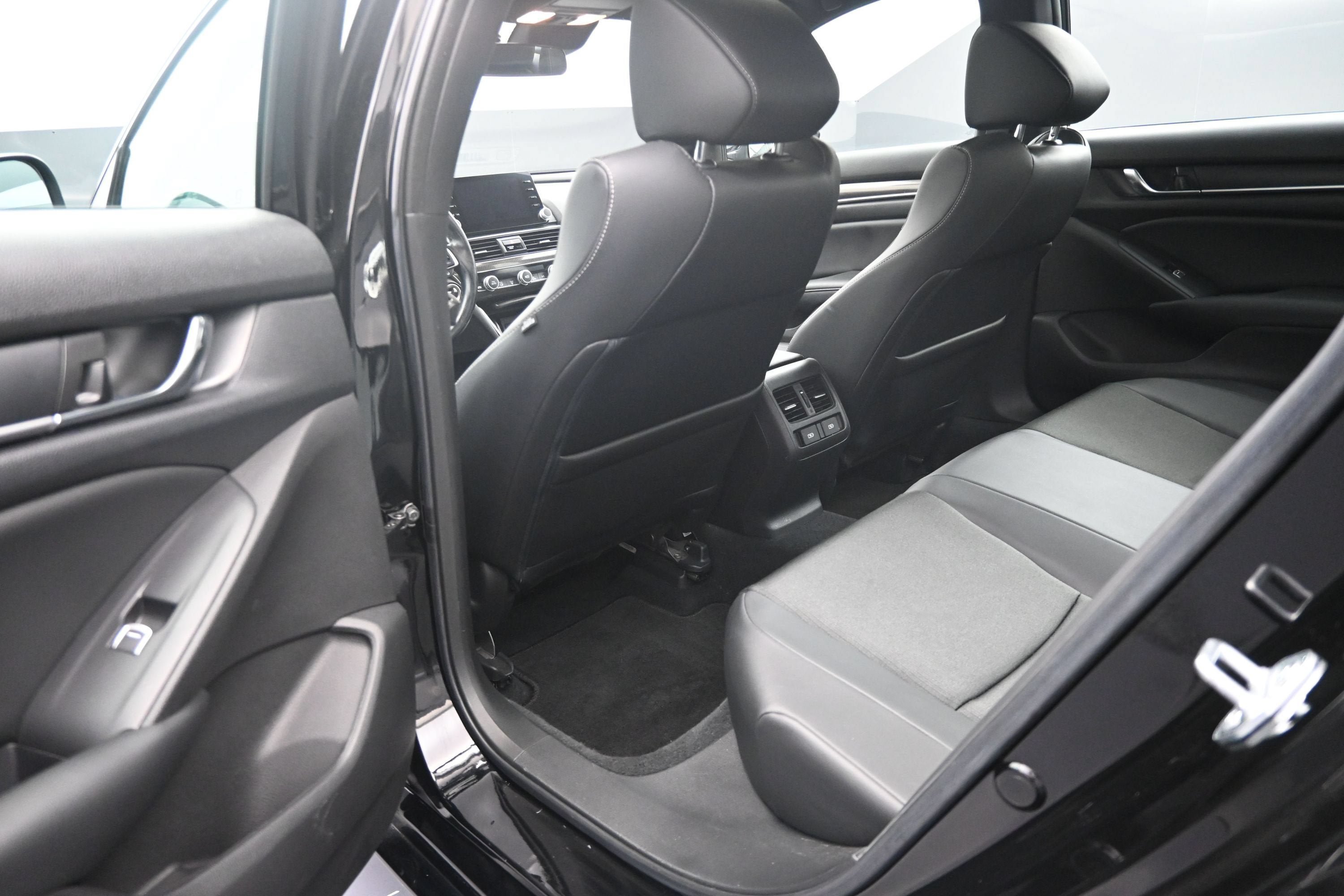 Used 2021 Honda Accord Sport image 30
