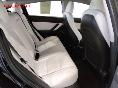 Used 2019 Tesla Model 3 Long Range image 26