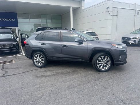 Used 2021 Toyota RAV4 XLE Premium FWD image 2