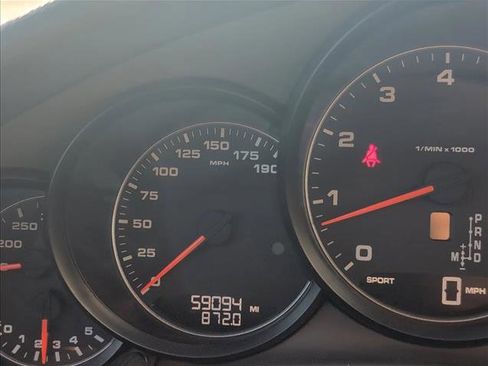 Used 2016 Porsche Panamera 4 Edition image 9