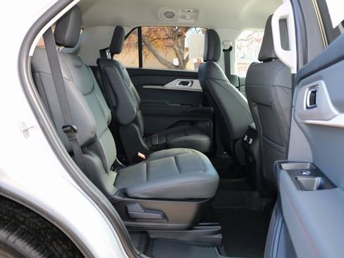 New 2026 Ford Explorer Active w/ Active Comfort Package image 20