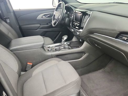 Used 2023 Chevrolet Traverse LT FWD image 28