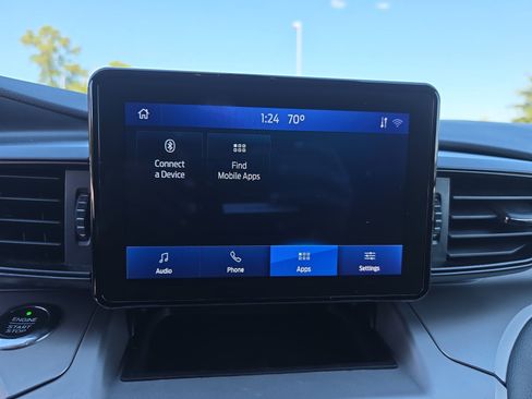 Used 2021 Ford Explorer XLT image 20