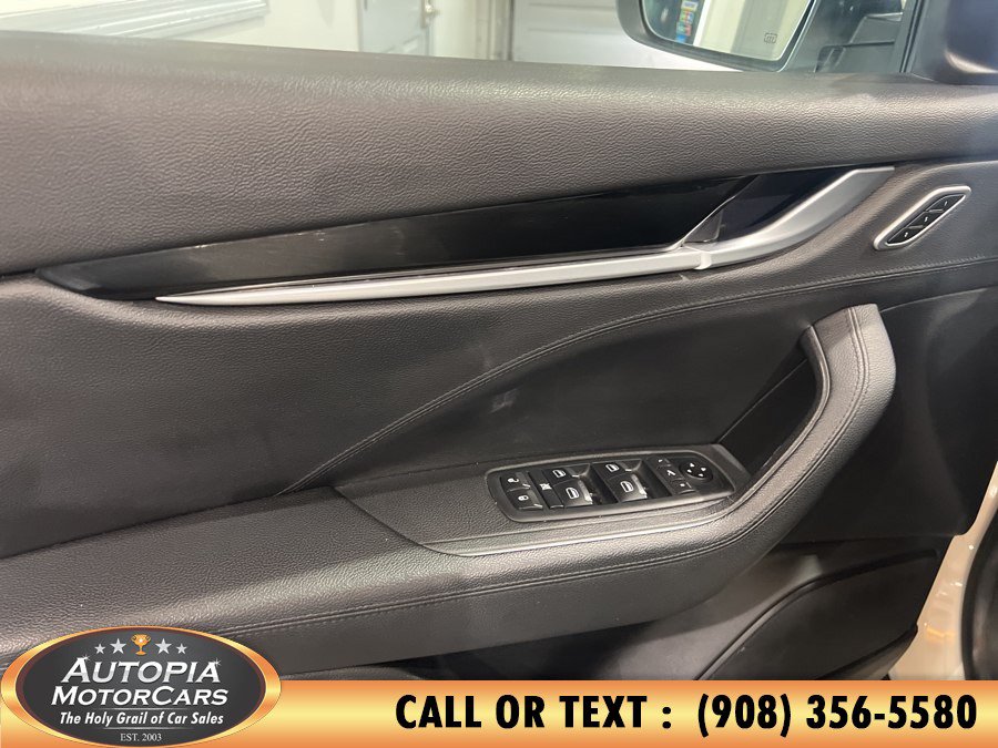 Used 2020 Maserati Levante S AWD/4WD image 12