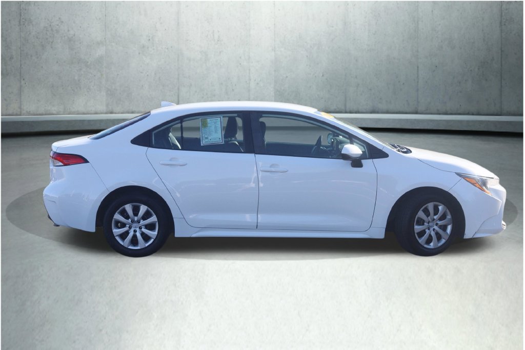 Used 2024 Toyota Corolla LE FWD image 27
