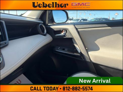 Used 2017 Toyota RAV4 Limited FWD image 32