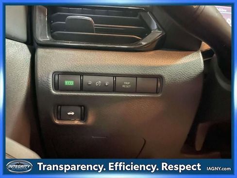 Certified 2024 Nissan Sentra SV FWD image 19