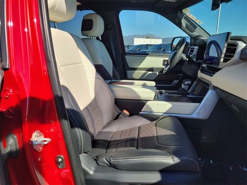 Used 2023 Toyota Sequoia Capstone image 27