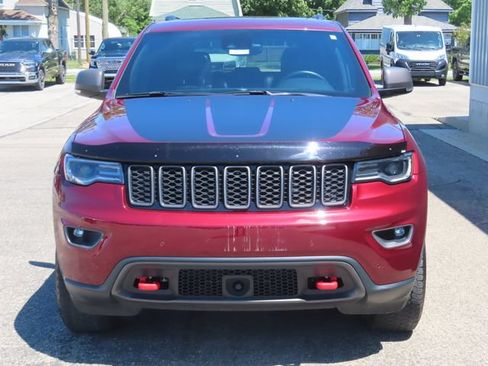 Used 2018 Jeep Grand Cherokee Trailhawk w/ Trailhawk Luxury Group AWD/4WD image 14