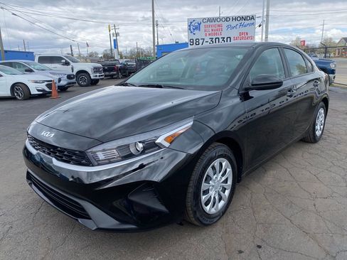 Used 2023 Kia Forte LX FWD image 6