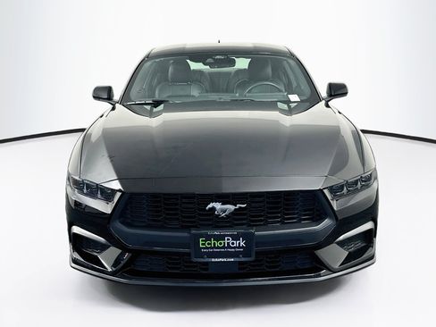 Used 2026 Ford Mustang Premium RWD image 2
