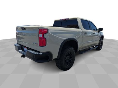Used 2022 Chevrolet Silverado 1500 ZR2 w/ Technology Package AWD/4WD image 8