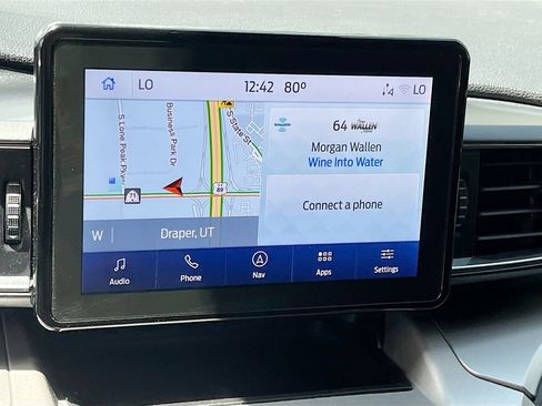 Used 2022 Ford Explorer XLT w/ Equipment Group 202A AWD/4WD image 15