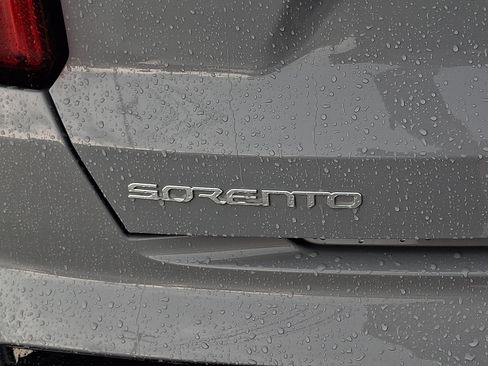 Used 2023 Kia Sorento SX AWD/4WD image 35