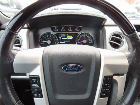 Used 2011 Ford F150 Platinum image 19