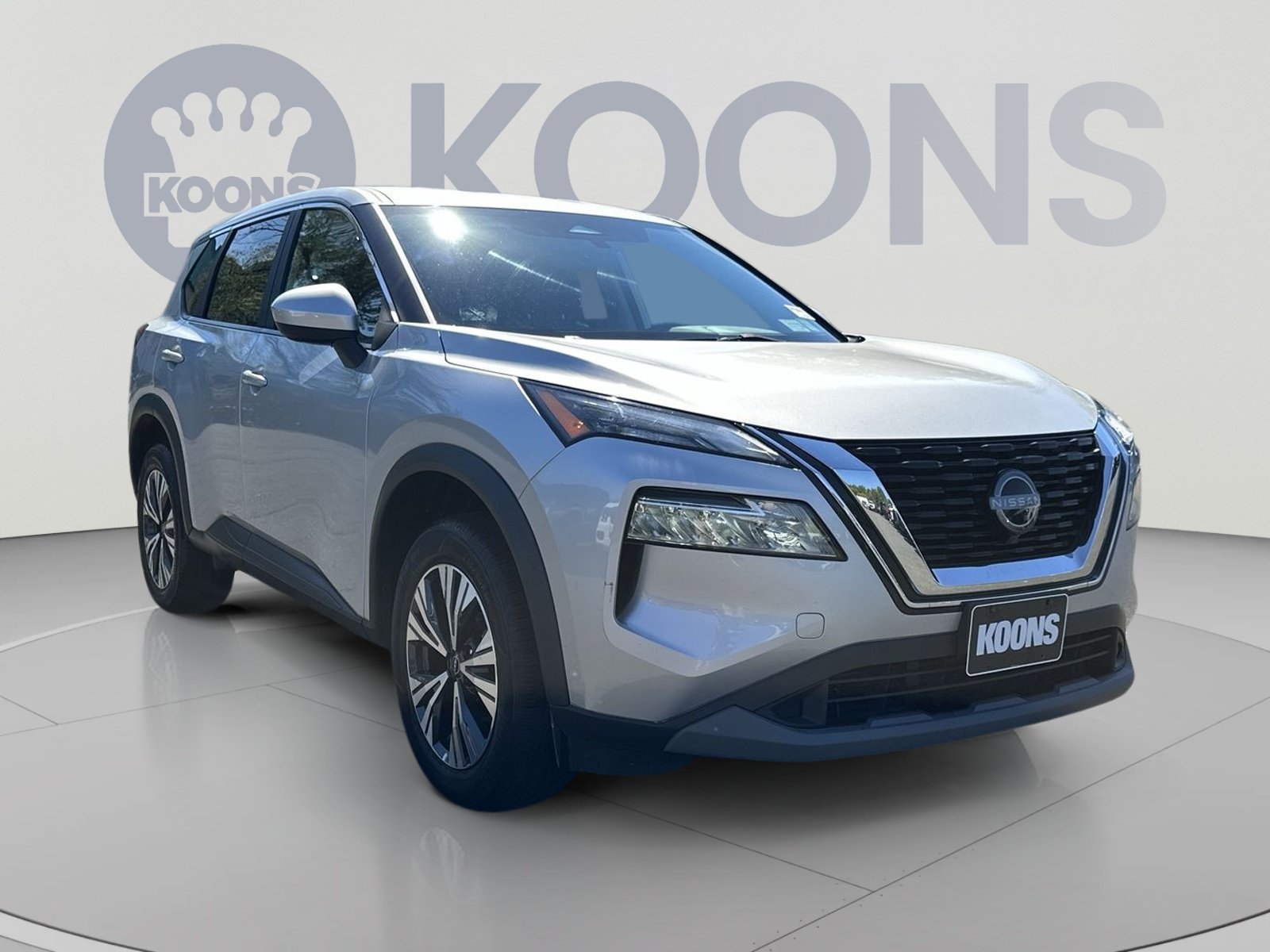 Used 2023 Nissan Rogue SV AWD/4WD image 2