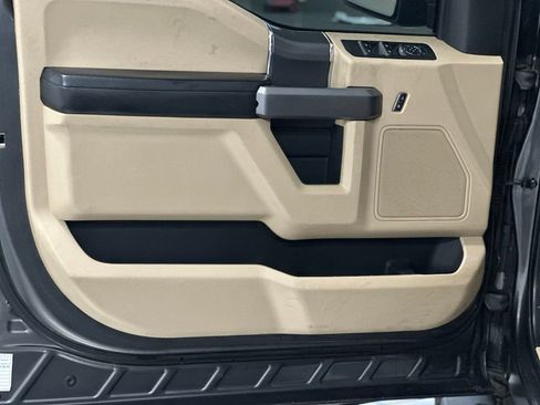 Used 2015 Ford F150 XLT w/ Equipment Group 302A Luxury AWD/4WD image 15
