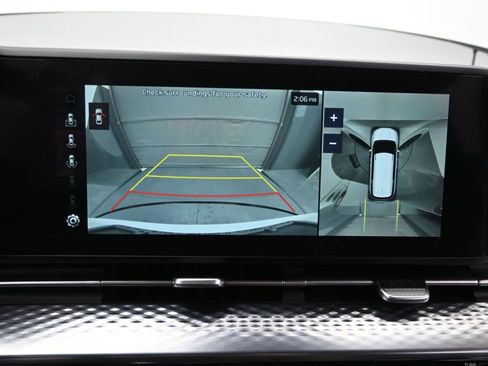 Certified 2024 Kia Carnival SX Prestige image 28