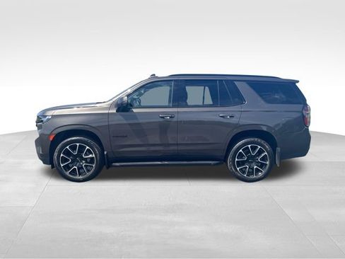 Used 2021 Chevrolet Tahoe RST w/ Luxury Package AWD/4WD image 2