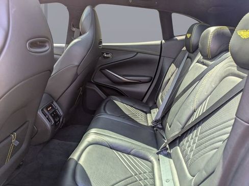 Used 2021 Aston Martin DBX image 14