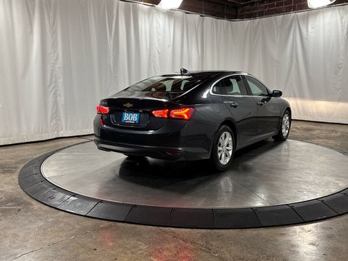 Used 2021 Chevrolet Malibu LT FWD image 8