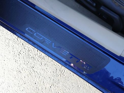 Used 2007 Chevrolet Corvette Coupe w/ Preferred Equipment Group image 16