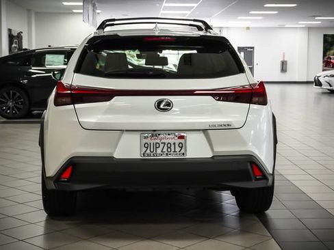 Certified 2025 Lexus UX 300h FWD w/ Accessory Package (Z2) image 7