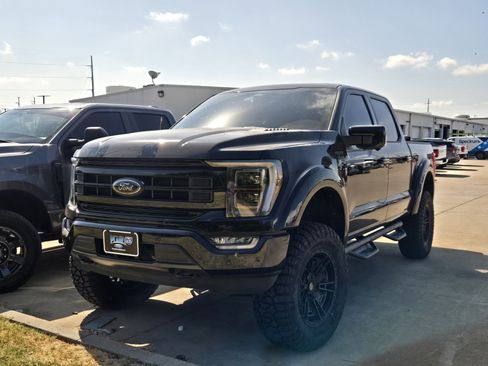 Used 2022 Ford F150 Lariat w/ Equipment Group 502A High AWD/4WD image 3