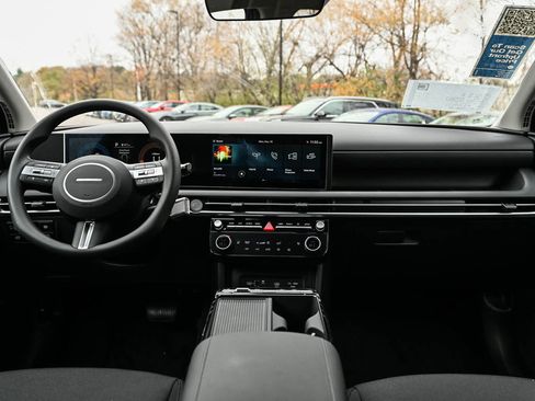 New 2026 Hyundai Tucson SEL image 16