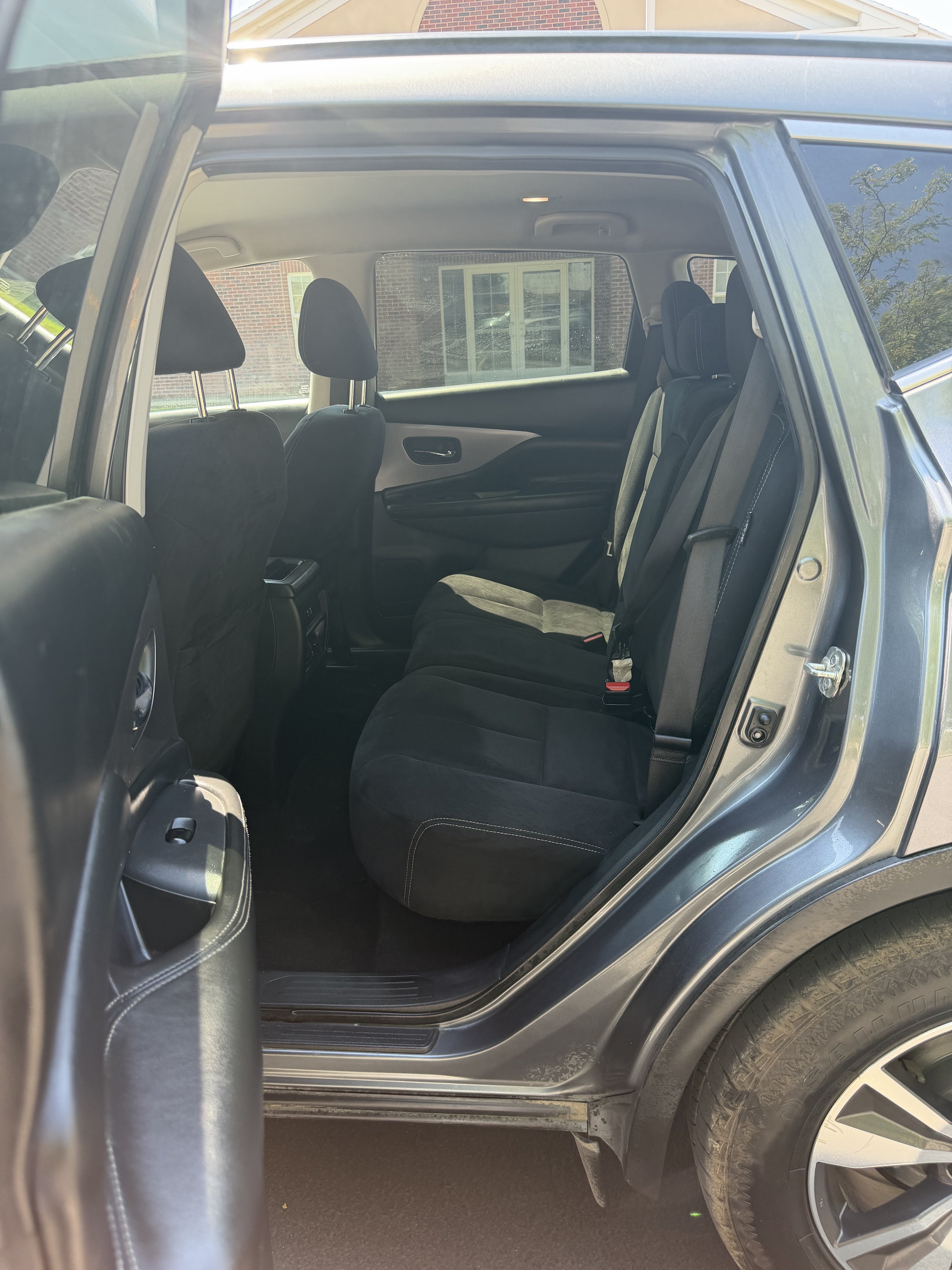 Used 2020 Nissan Murano SV AWD/4WD image 13