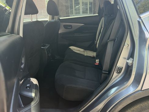 Used 2020 Nissan Murano SV AWD/4WD image 13